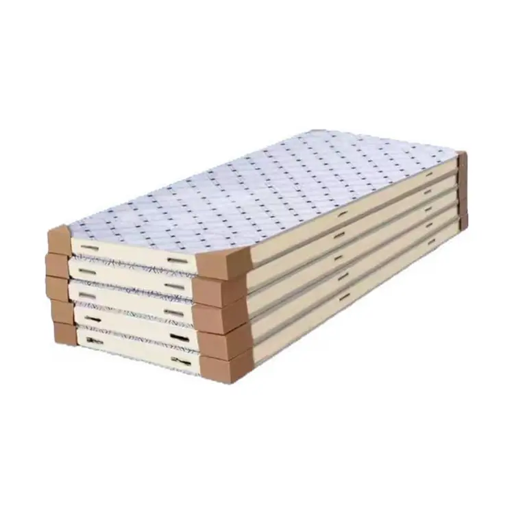 Izolační panel typu háčku